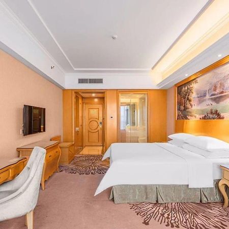 Vienna Hotel Foshan Airport Exterior foto